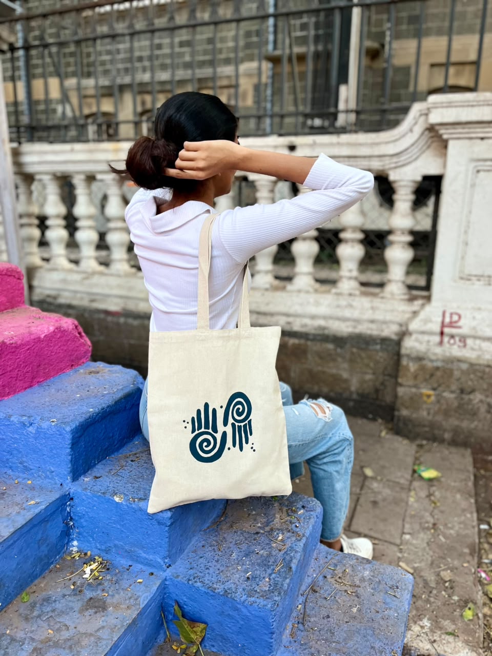 Infinite Palm Tote